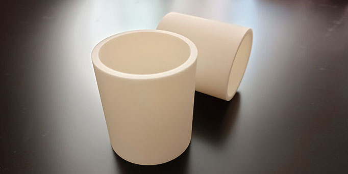What are the performance characteristics of silicon nitride ceramics?
