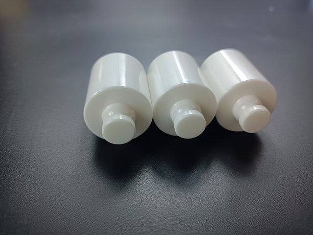 Zirconia plunger / zirconia ceramic inlection molding