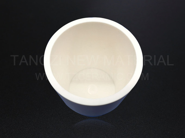 Alumina ceramic crucible