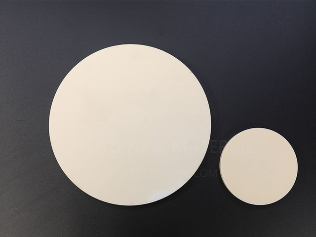 Alumina ceramic high temperature resistant round plate