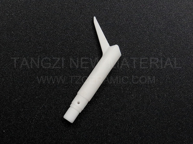 Alumina ceramic with threaded profile/Alumina ceramic with threaded