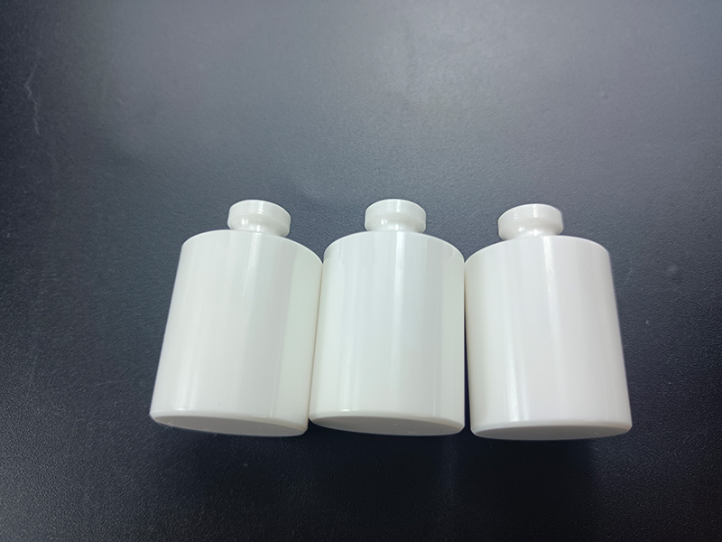 Zirconia plunger / zirconia ceramic inlection molding