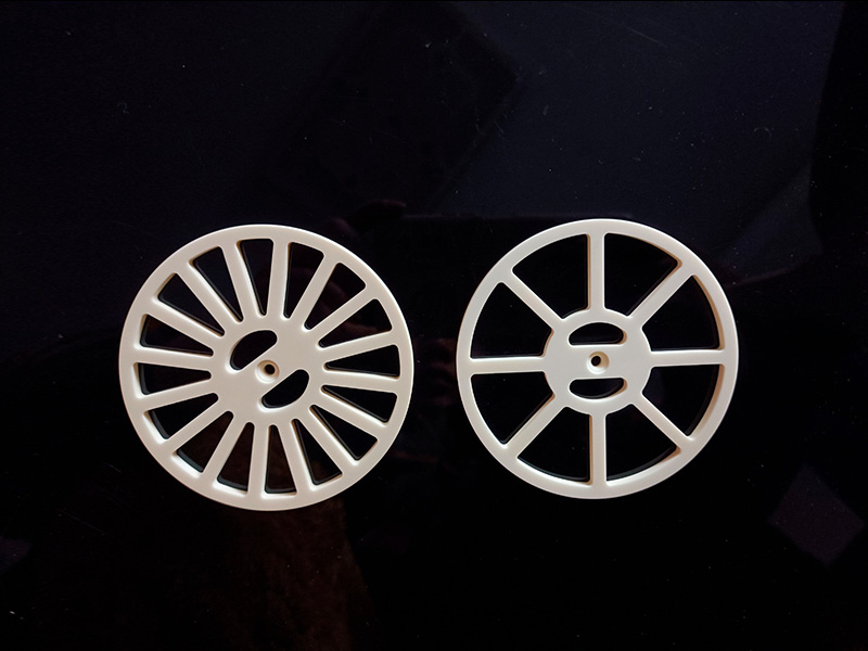 99.5% Alumina ceramic injection molded valve