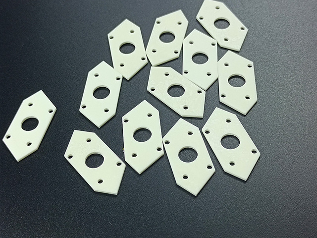 Alumina injection molding ceramic