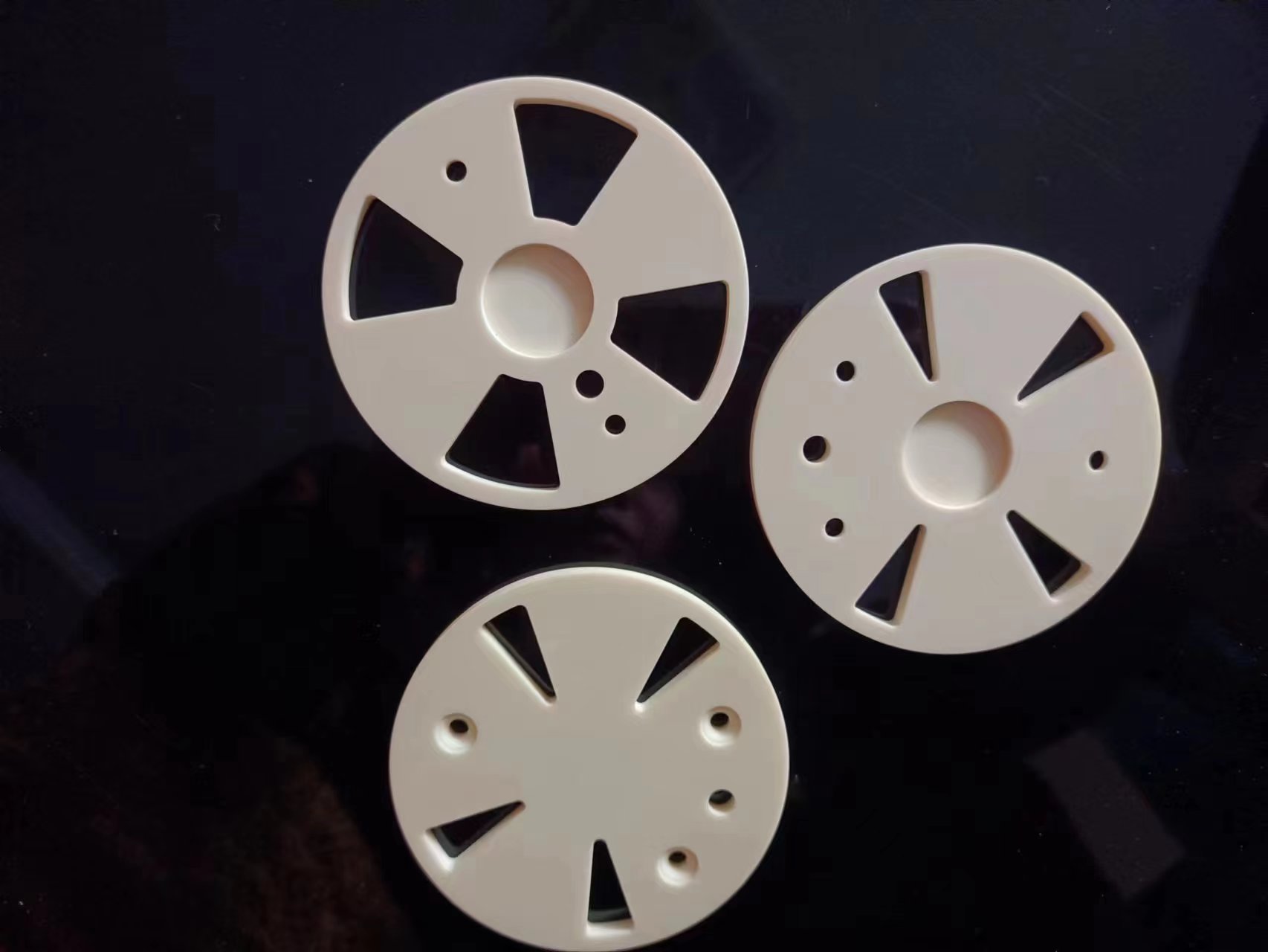 Characteristics of alumina ceramics