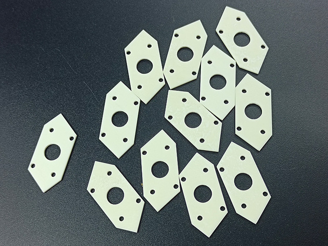 Alumina injection molding ceramic