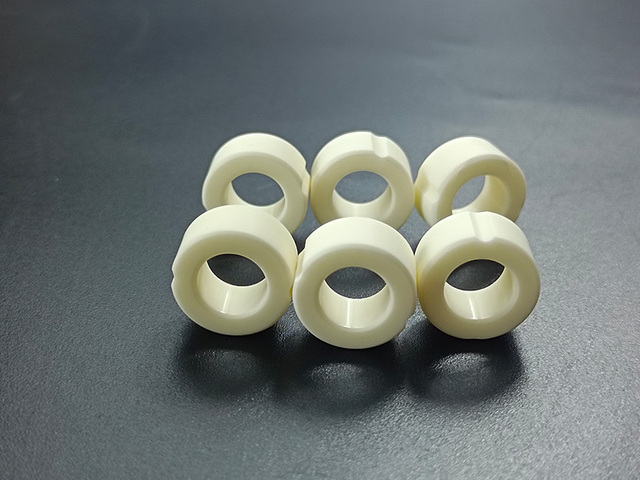 99.7% Alumina injection molding precision tube