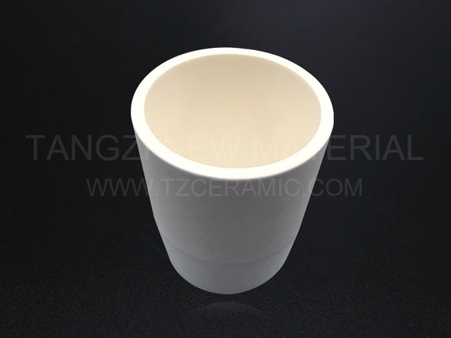 Alumina ceramic crucible