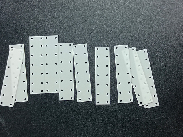 Alumina injection molding ceramic plate