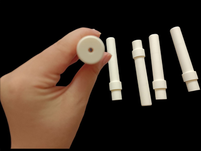 99.7% Alumina ceramic injection molding rod