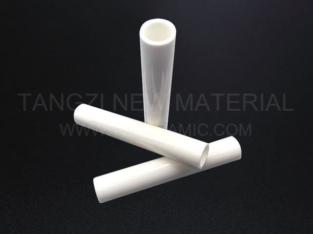 Alumina ceramic tubes / pipes