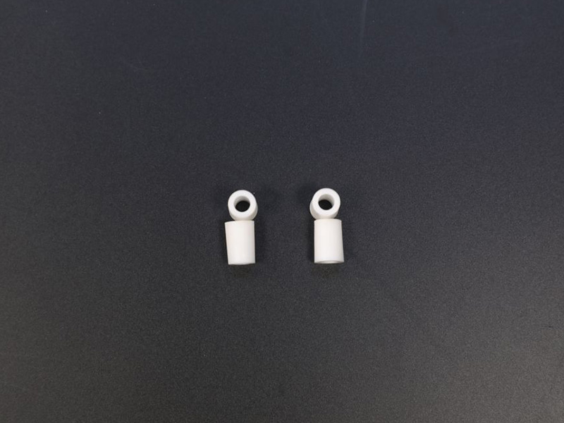 Zirconia injection moulding nozzle