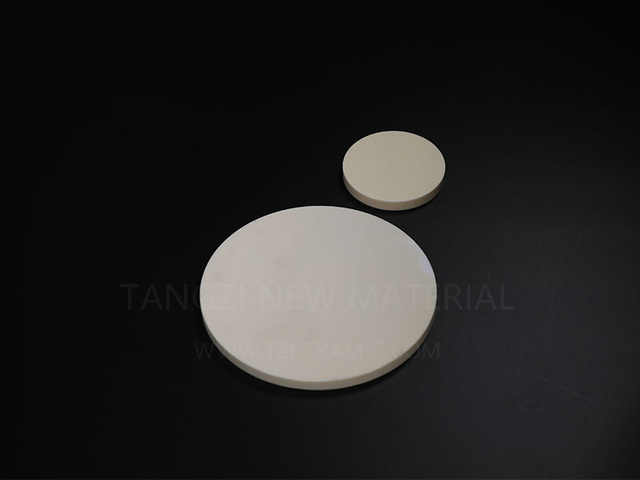 Alumina ceramic high temperature resistant round plate