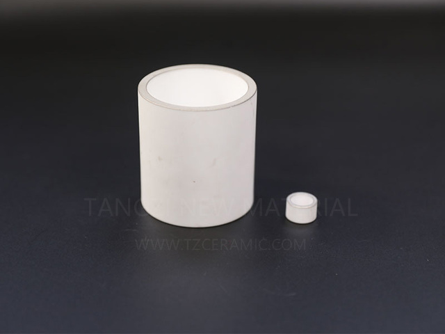 Alumina ceramic metallized pipe