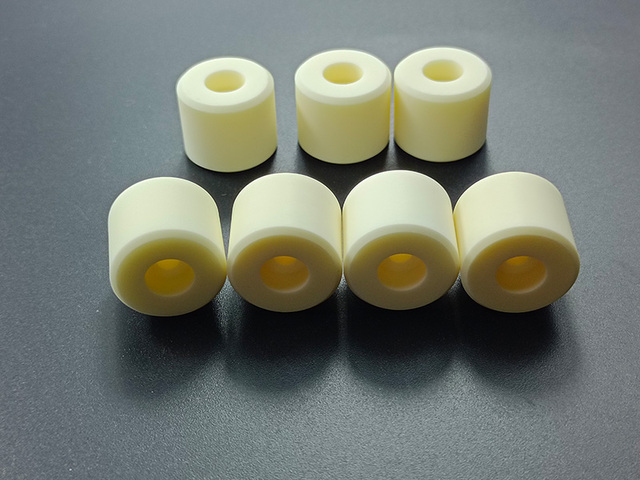 99% Alumina ceramic injection molding shaft