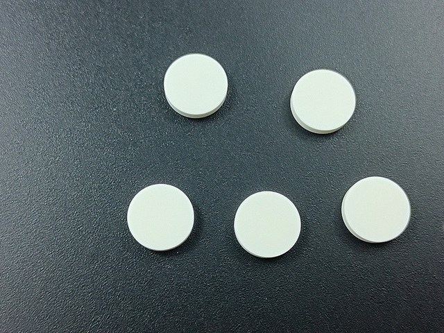 ATZ injection molding ceramic disc