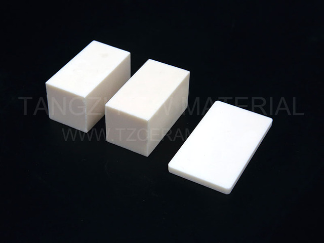 Alumina ceramic block