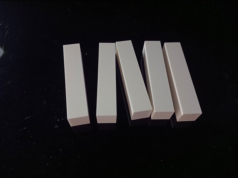ATZ injection molding ceramic strip