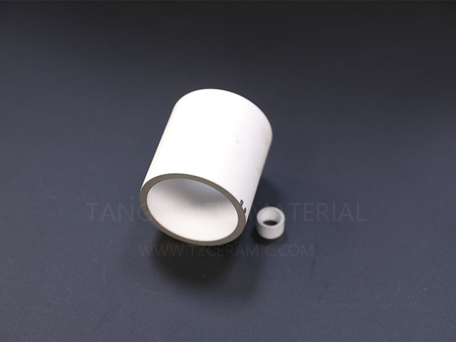Alumina ceramic metallized pipe