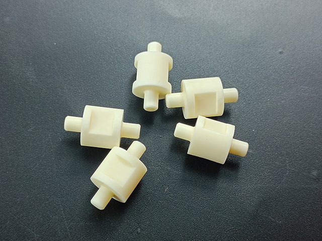 99.7% alumina injection molding sensor