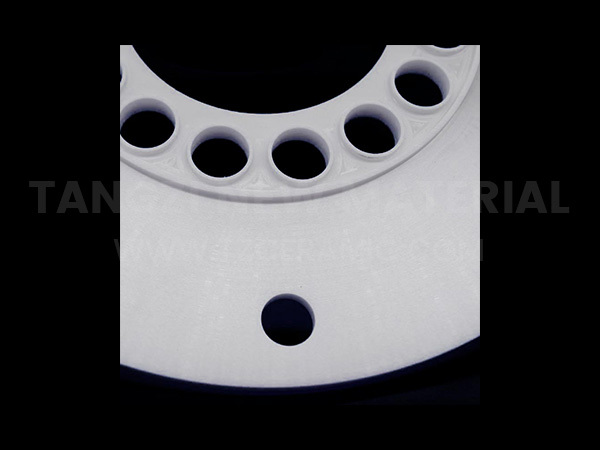 Zirconia flange