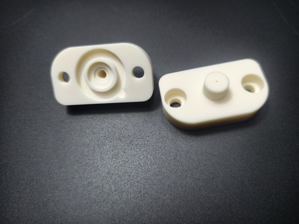 99.7% Alumina ceramic semiconductor accessories