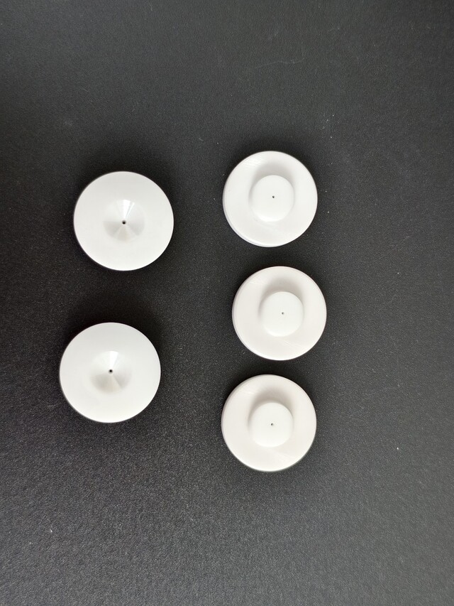 Zirconia microporous ceramic parts