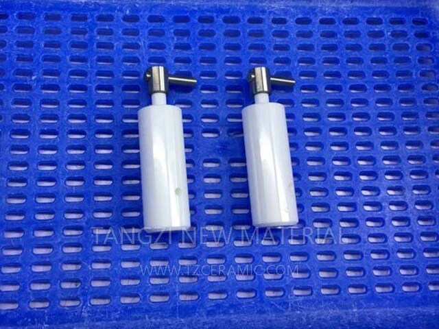 Zirconia dispensing valve
