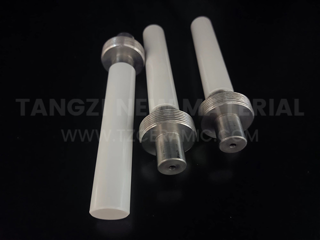 Zirconia ceramic plunger