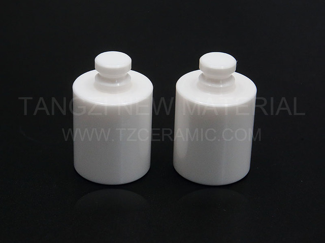 White magnesium zirconia stabilized insulator