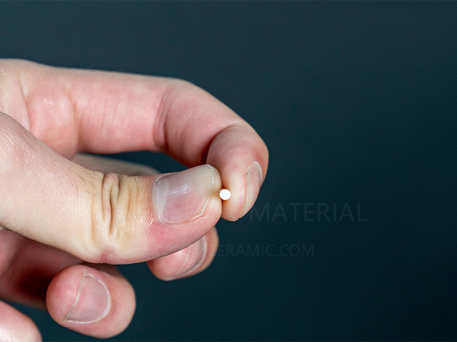 Zirconia ceramic microporous rod
