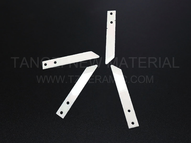 Zirconia /ZrO ceramic blade