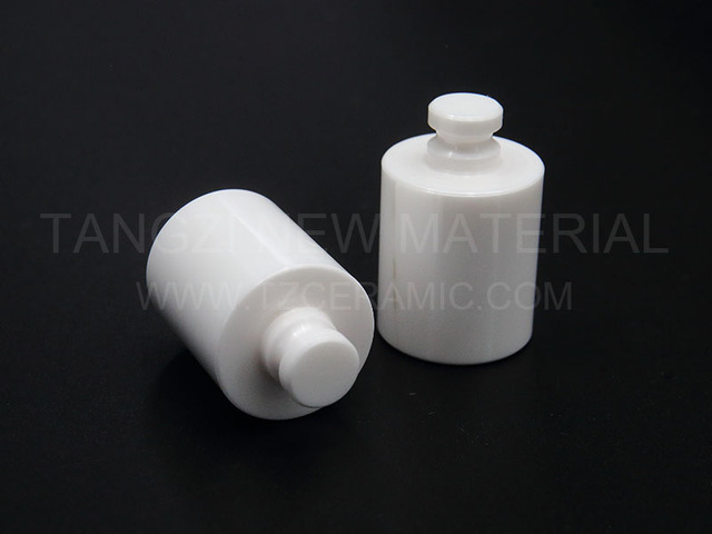 White magnesium zirconia stabilized insulator