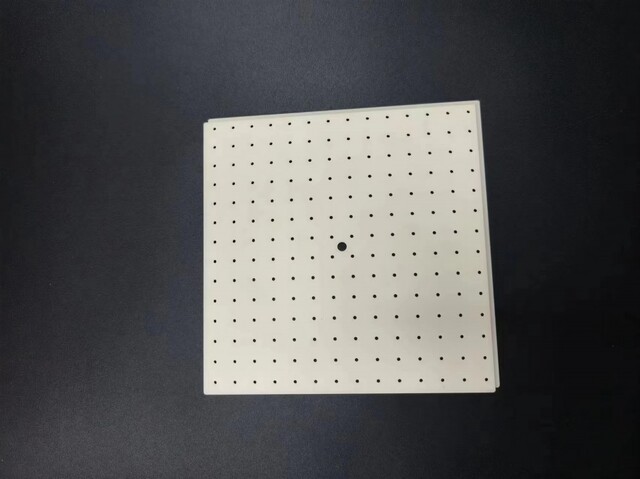 Ceramic plate