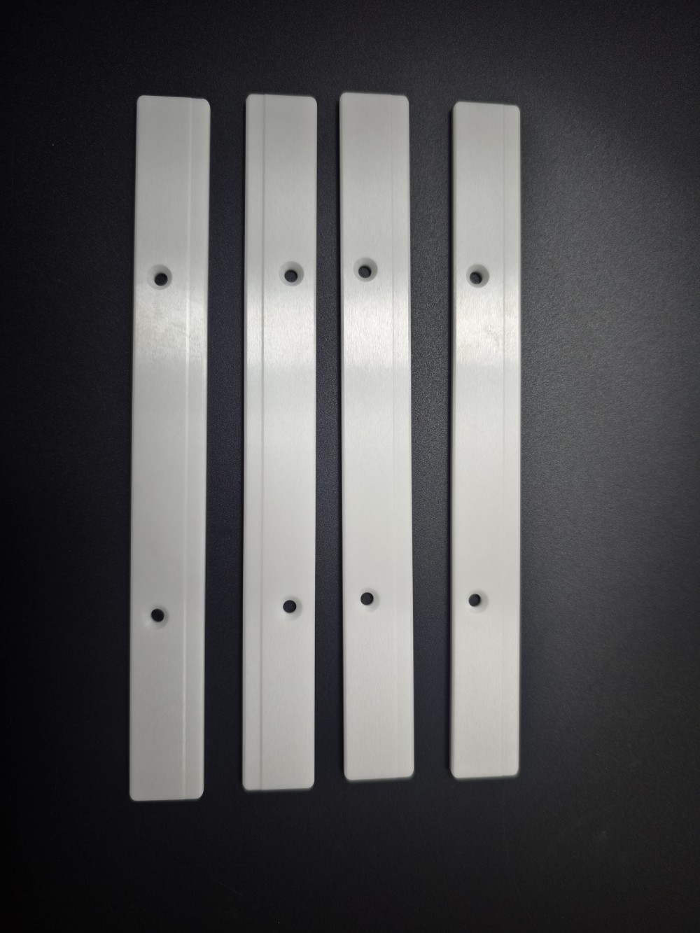 Zirconia ceramic cover plate