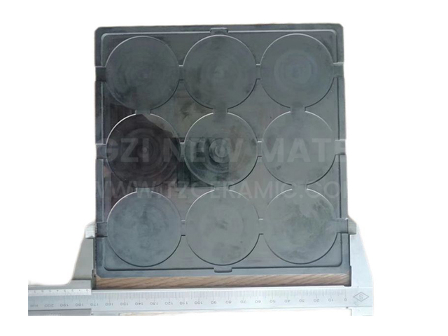 Silicon carbide ceramic tray